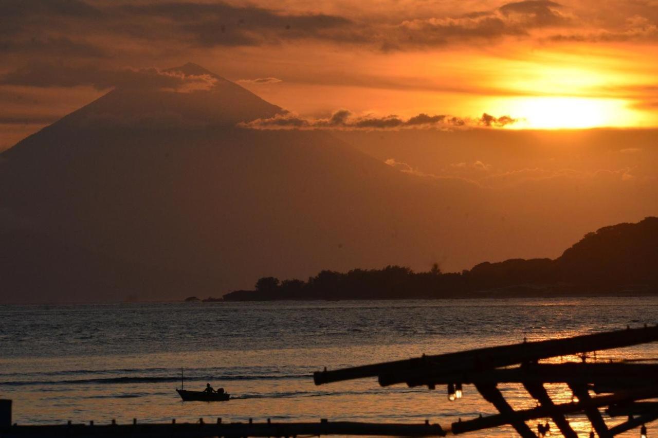 Living Asia Sunset Resort Gili Air Extérieur photo
